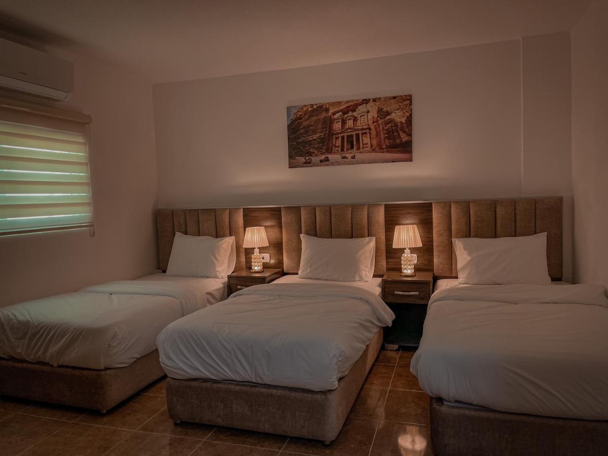 Petra Jewel Luxury Hotel Wadi Musa Bagian luar foto